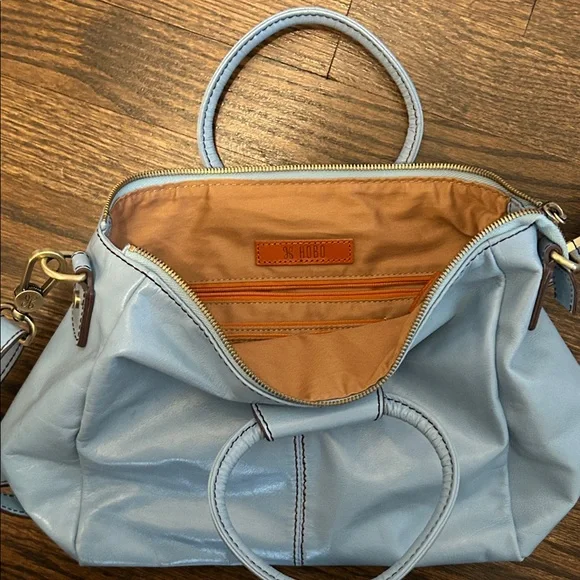 Hobo Shelia Medium Blue Leather Handbag - Picture 7 of 8
